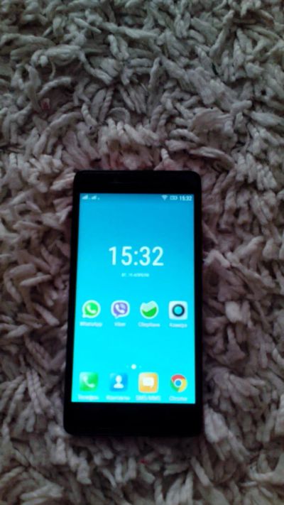 Лот: 7357435. Фото: 1. Lenovo A6010 8Gb Red 2sim/5... Смартфоны