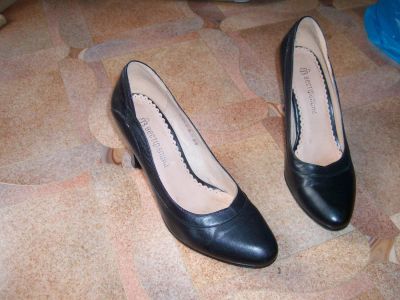 Лот: 4784558. Фото: 1. Нат. кожаные туфли 37р. Туфли