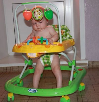 Лот: 4616289. Фото: 1. Ходунки Emily. Ходунки, прыгунки, качели
