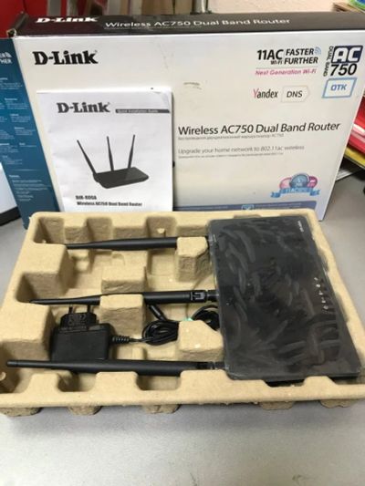 Лот: 17371604. Фото: 1. Wi-Fi роутер D-link DIR-806A/B1. Маршрутизаторы (роутеры)