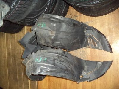Лот: 14591144. Фото: 1. Подкрылок MAZDA DEMIO(13750220... Кузов