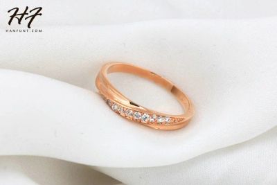 Лот: 7315829. Фото: 1. Женское позолоченное кольцо с... Кольца, перстни