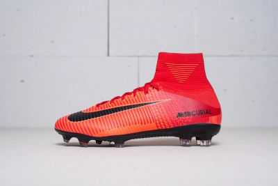 Лот: 11617717. Фото: 1. Футбольная обувь Nike Mercurial... Кеды, кроссовки, слипоны