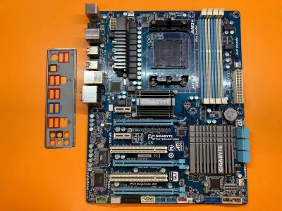 Лот: 20297375. Фото: 1. Материнская плата GigaByte GA-990XA-UD3... Материнские платы