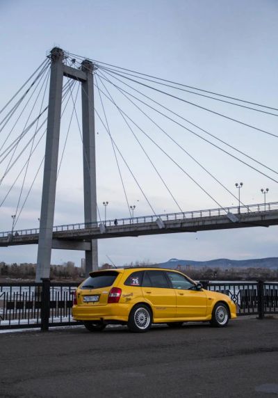 Лот: 6420639. Фото: 1. Mazda Familia S Wagon 4WD 2L МКП. Автомобили