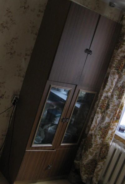 Лот: 3456903. Фото: 1. Шкаф со стеклянными дверцами. Шкафы, шкафы-купе