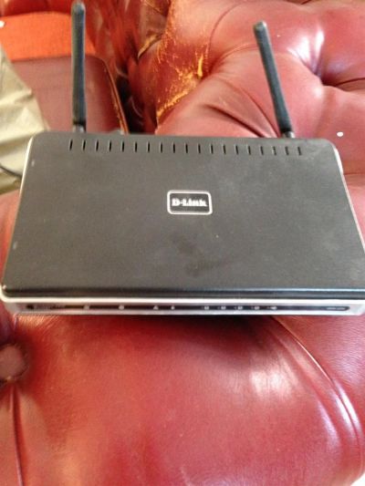 Лот: 3563377. Фото: 1. Роутер D-Link. WiFi, Bluetooth адаптеры