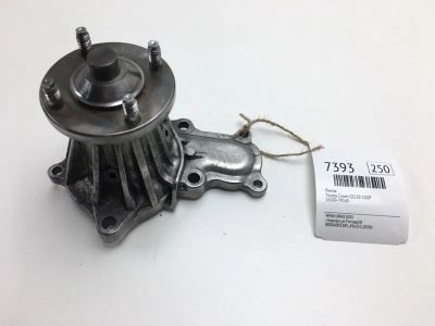 Лот: 20375915. Фото: 1. Помпа Toyota Crown 1992 1610079145... Двигатель и элементы двигателя