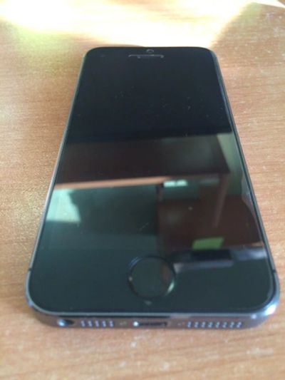 Лот: 8857514. Фото: 1. iphone 5s 16gb space gray айфон... Смартфоны