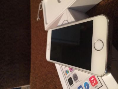 Лот: 4446509. Фото: 1. iPhone 5s 64gb silver РСТ обмен... Смартфоны