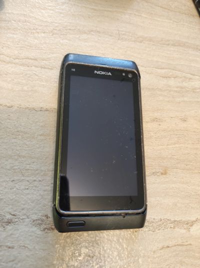 Лот: 19963336. Фото: 1. Телефон Nokia N8. Смартфоны