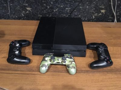 Лот: 16313139. Фото: 1. Playstation 4 + 2 геймпада + аккаунт... Игровые приставки, консоли