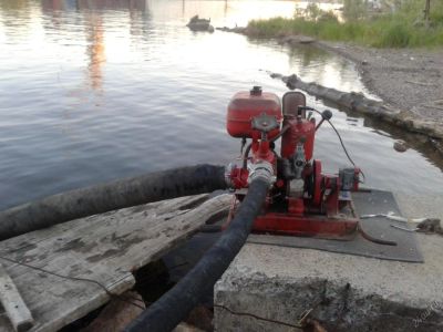 Лот: 3607055. Фото: 1. Пожарный Насос (помпа). Насосы садовые, мотопомпы