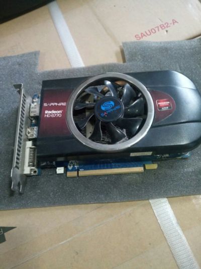 Лот: 13959031. Фото: 1. Видеокарта Sapphire Radeon HD6770... Видеокарты