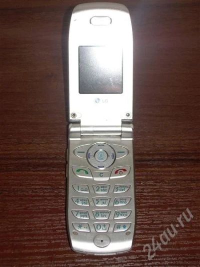 Лот: 303611. Фото: 1. LG G5220C. Кнопочные мобильные телефоны