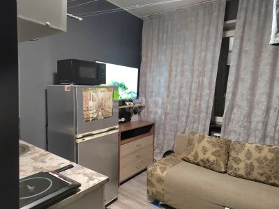Лот: 25581259. Фото: 1. комната , Красноярск улица Калинина... Квартиры, студии