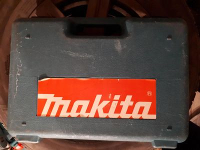 Лот: 10510373. Фото: 1. Макита Makita кейс и зарядное... Кейсы, сумки для инструмента