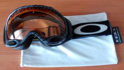 Лот: 6276454. Фото: 1. Маска Oakley A Frame Matte Carbon... Маски, очки