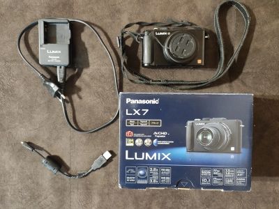 Лот: 16866326. Фото: 1. Panasonic Lumix DMC-LX7 (черный... Цифровые компактные