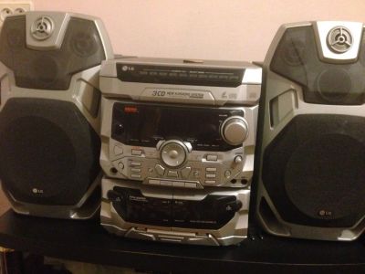 Лот: 8363391. Фото: 1. Музыкальный центр LG FFH-2005K. Музыкальные центры, магнитолы