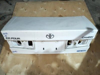 Лот: 21402775. Фото: 1. крышка багажника Toyota Camry... Двигатель и элементы двигателя