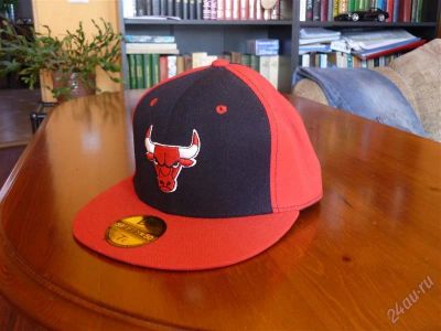 Лот: 1199199. Фото: 1. модная кепка NewEra Chicago Bulls. Другое (одежда, обувь, галантерея)