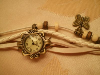 Лот: 3620959. Фото: 1. Винтажные часики + красивый белый... Красноярск