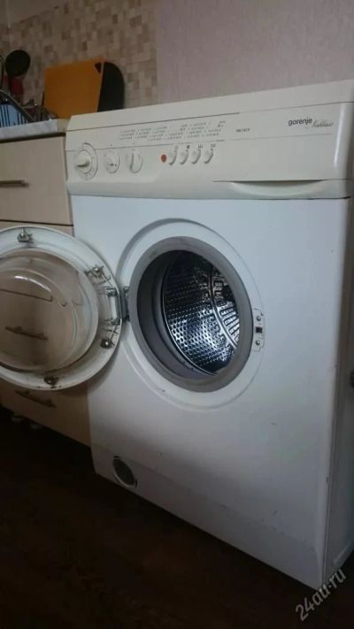 Лот: 10375199. Фото: 1. Продам рабочую стиральную машинку... Стиральные машины
