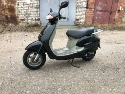 Лот: 17464504. Фото: 1. Honda lead 100. Мотороллеры, мопеды
