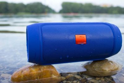 Лот: 11928132. Фото: 1. Колонка JBL Charge 2+, Мощность... Красноярск
