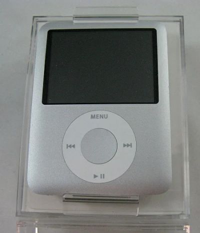 Лот: 3531951. Фото: 1. Продам Ipod nano A1236 4GB в хорошем... Разное