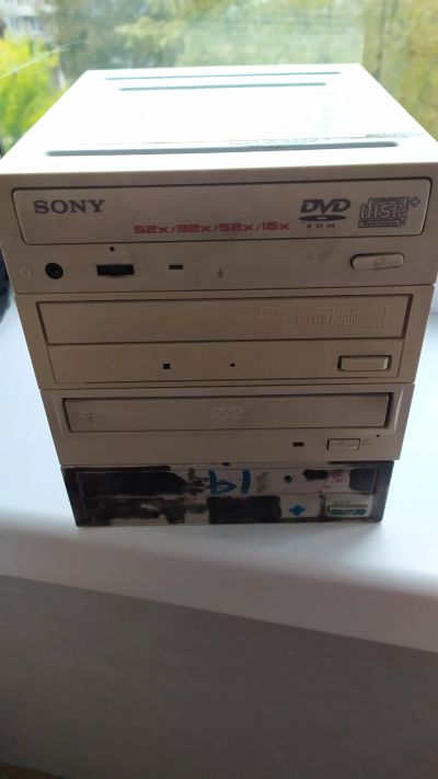 Лот: 18109260. Фото: 1. DVD CD дисковод привод 4 штуки. Приводы CD, DVD, BR, FDD