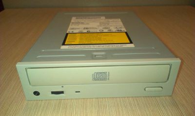 Лот: 3795097. Фото: 1. CD±RW привод Sony CRX220E1 IDE. Приводы CD, DVD, BR, FDD