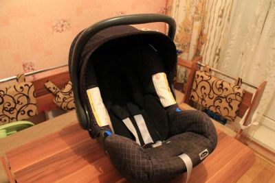 Лот: 5370968. Фото: 1. автолюлька-переноска от 0 до 18кг. Детские автокресла