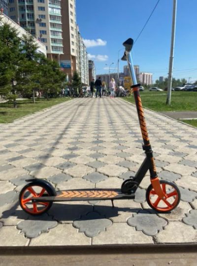 Лот: 16168094. Фото: 1. Самокат Scooter / 1. Роликовые коньки, скейтборды, самокаты