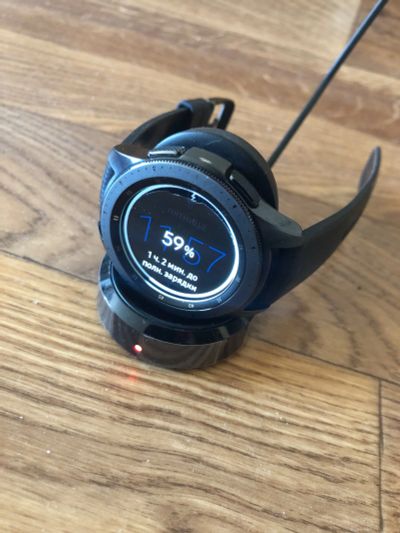Лот: 15753056. Фото: 1. Часы Samsung galaxy watch. Смарт-часы, фитнес-браслеты, аксессуары