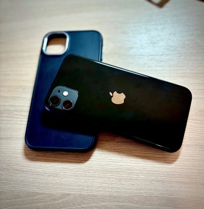 Лот: 22985006. Фото: 1. iPhone 11 64gb. Смартфоны