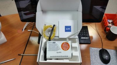 Лот: 4994875. Фото: 1. Маршрутизатор Zyxel Keenetic Giga. Маршрутизаторы (роутеры)