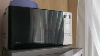 Лот: 6077075. Фото: 1. Микроволновка Samsung. Микроволновки, мини-печи