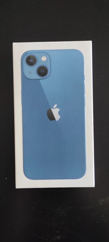 Лот: 18730681. Фото: 1. IPhone 13. Смартфоны