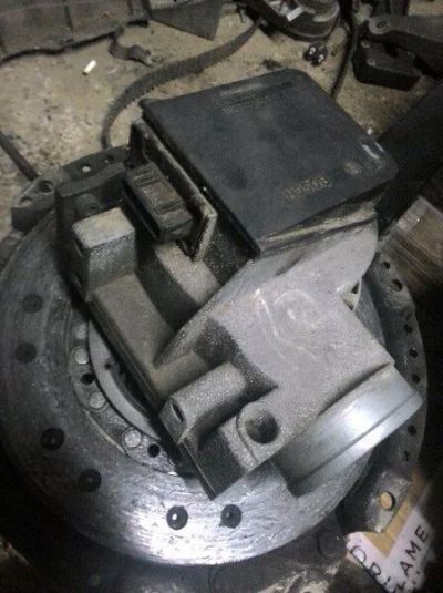 Лот: 6071388. Фото: 1. расходомер c bmw e28 m20b20 (бмв... Двигатель и элементы двигателя
