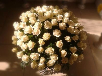 Лот: 7196871. Фото: 1. 101 роза белая роза Доставка цветов... Свежие цветы