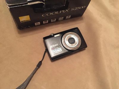 Лот: 8773922. Фото: 1. Продам Nikon S250. Цифровые компактные