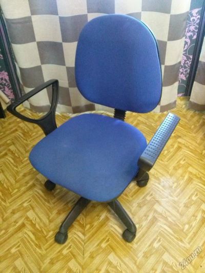 Лот: 5726658. Фото: 1. Офисный стул. Офисные диваны
