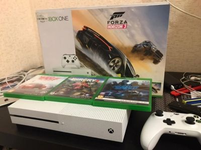 Лот: 12715318. Фото: 1. x box one s. Игры для консолей