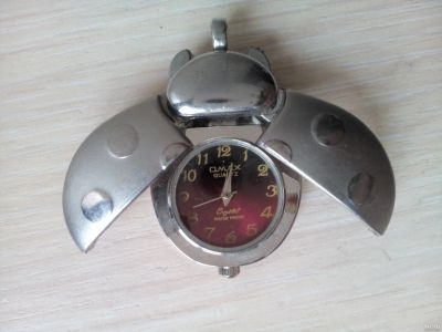 Лот: 4355707. Фото: 1. Оригинальные часы-подвеска "Божья... Оригинальные наручные часы