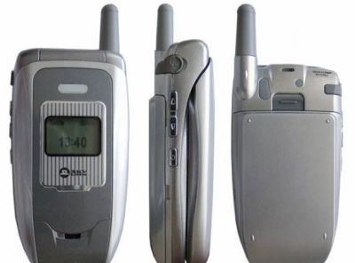 Лот: 8367800. Фото: 1. Ubiquam U-100 (стандарт CDMA2000... Кнопочные мобильные телефоны
