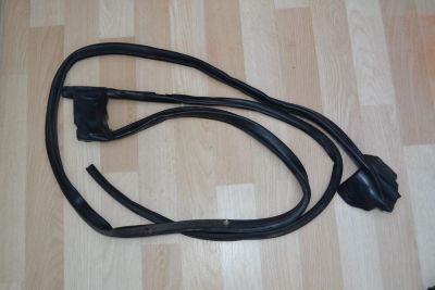Лот: 12527894. Фото: 1. Уплотнитель двери Subaru Impreza. Кузов