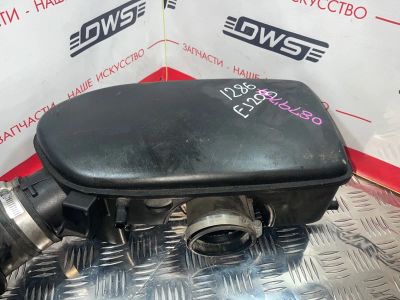 Лот: 16652363. Фото: 1. Корпус воздушного фильтра Subaru... Топливная система