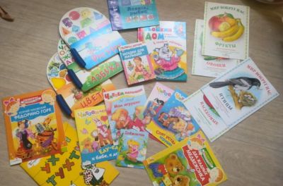 Лот: 3090340. Фото: 1. Новые книжки + лото одним лотом. Другое (детям и родителям)
